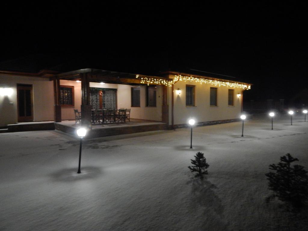 Szamos-Party Vendeghaz Hotel Olcsva ภายนอก รูปภาพ