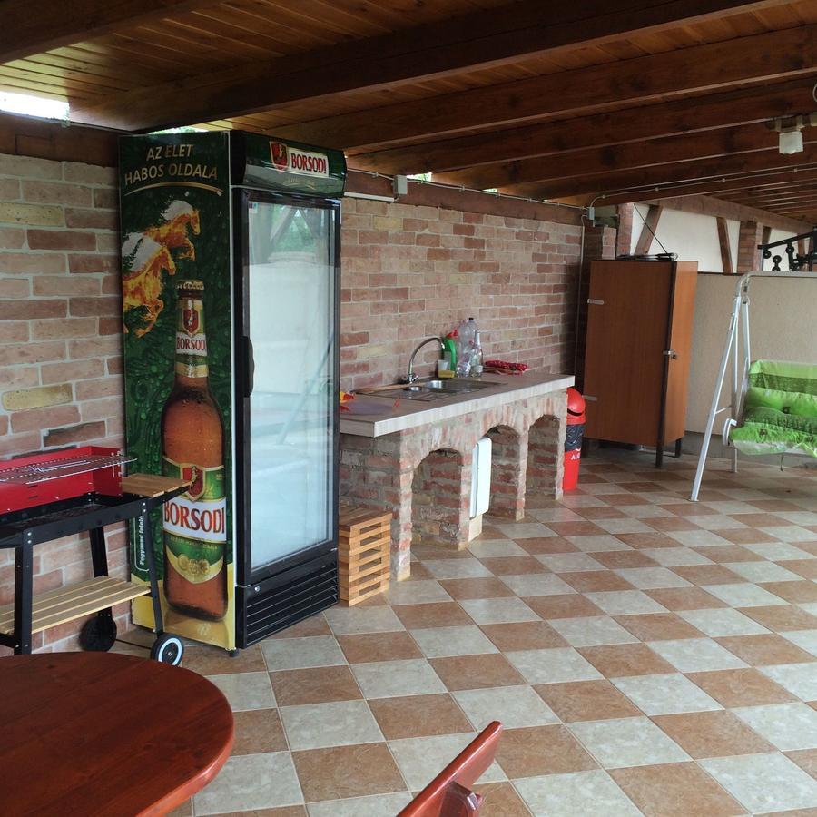 Szamos-Party Vendeghaz Hotel Olcsva ภายนอก รูปภาพ